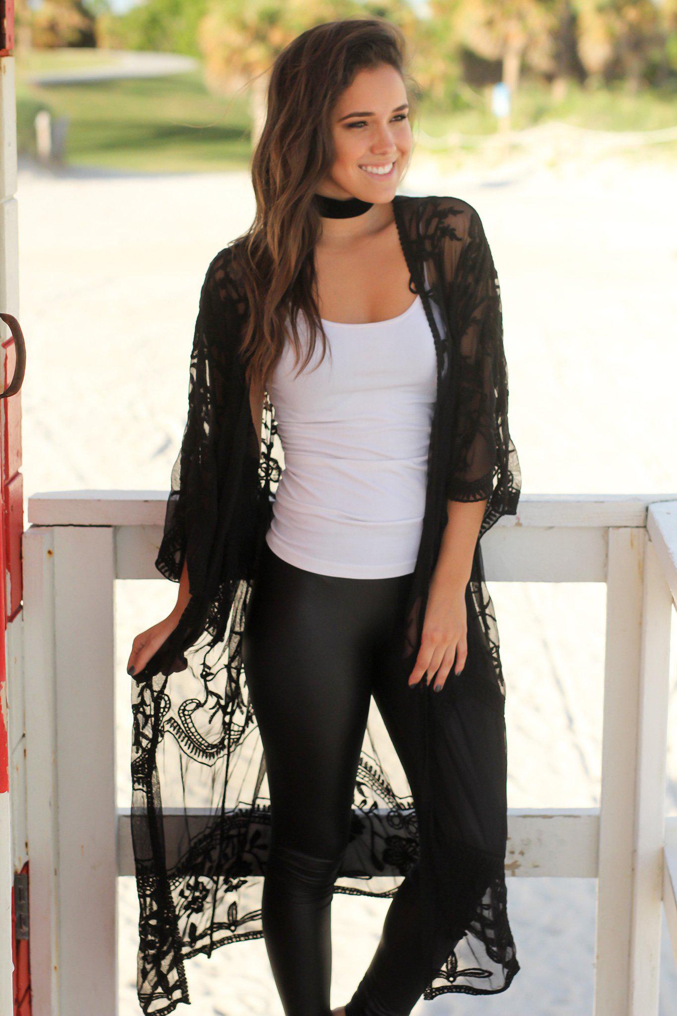 Exquisite Black Lace Women's Kimono for a Stylish Look