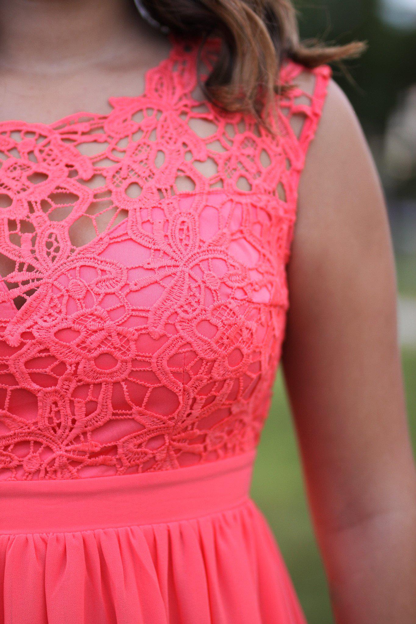 Exquisite Coral-Colored Crochet Design Maxi Dress with Tulle Back for Special Occasions