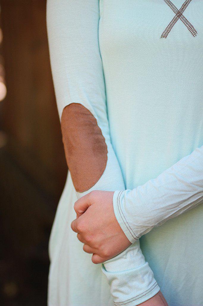 Stylish Mint Button-Up Top with Functional Pockets and Elbow Patches