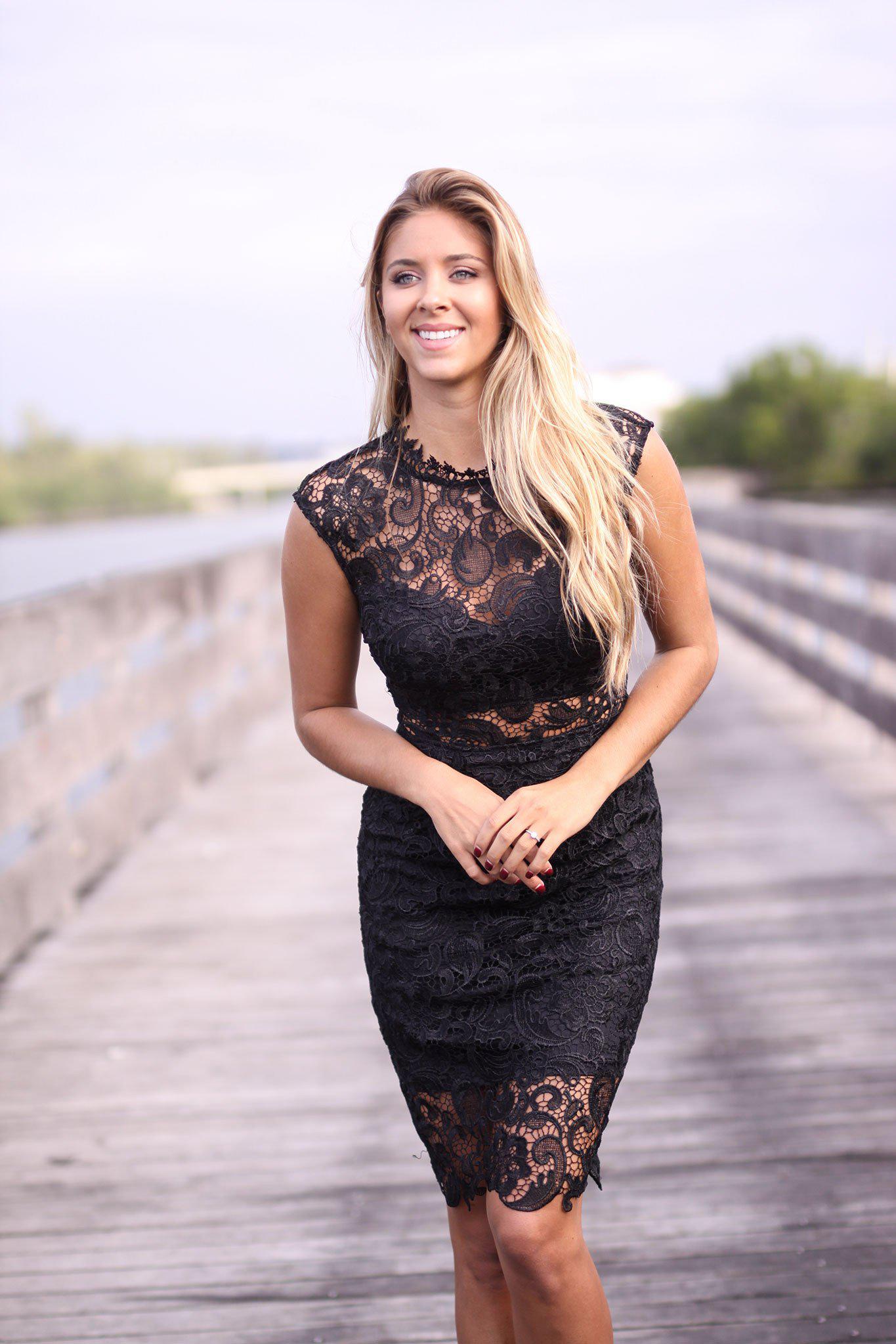 Elegant Black Sleeveless Lace Midi Dress for Special Occasions