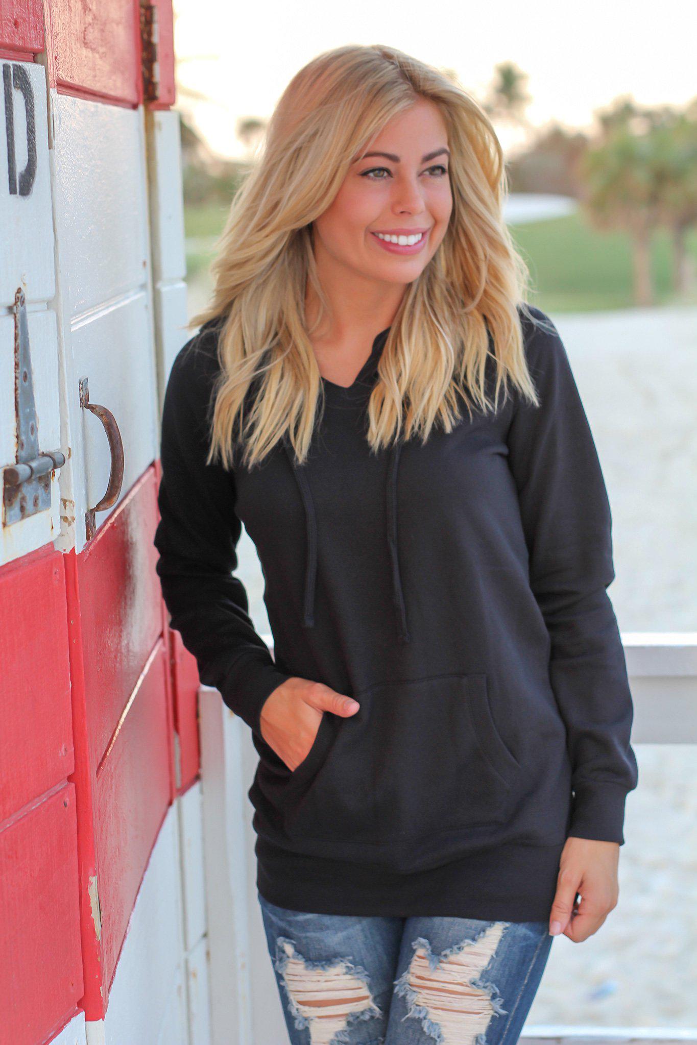 Stylish Black Hoodie with Convenient Front Pocket for Cool Seasons