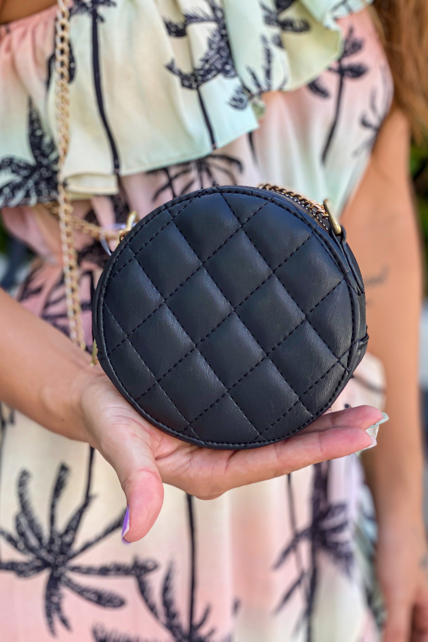 Stylish Black Circular Quilted Women's Clutch Handbag