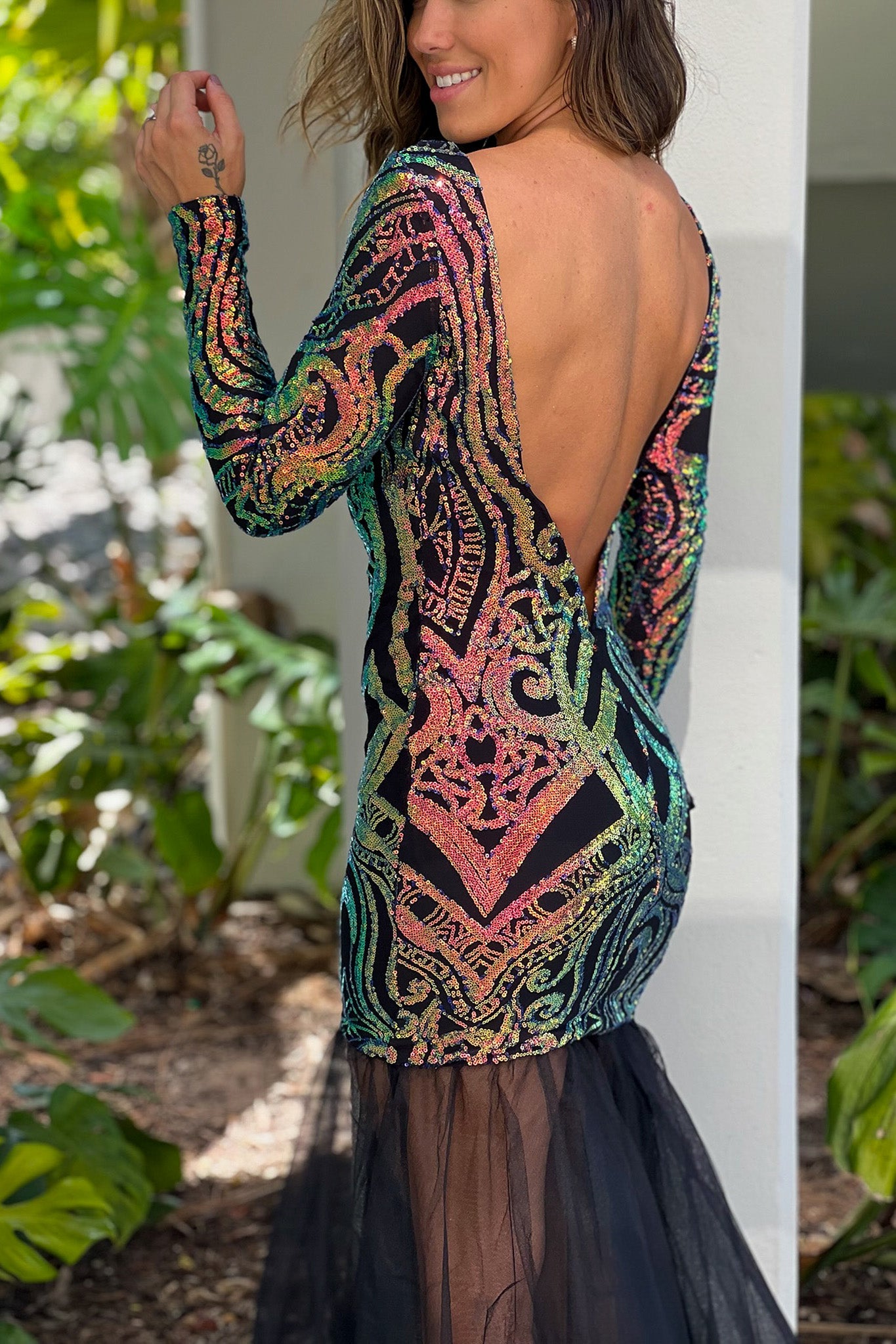 Gorgeous Black Iridescent Sequin and Tulle Mermaid-Style Formal Maxi Dress