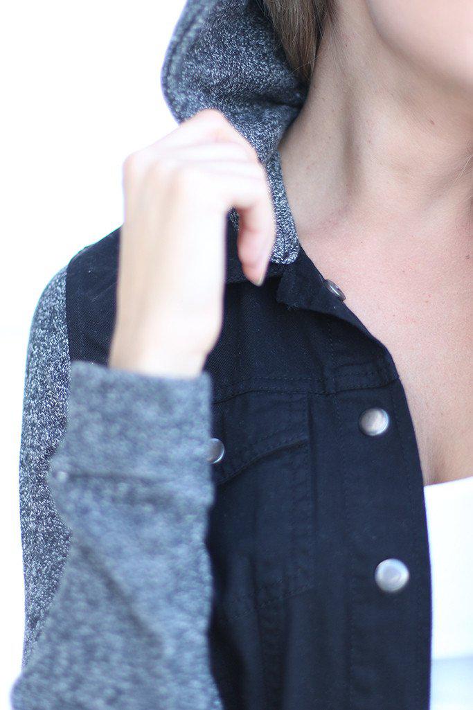 Stylish Black Hooded Crop Top Jacket for Cold Seasons
