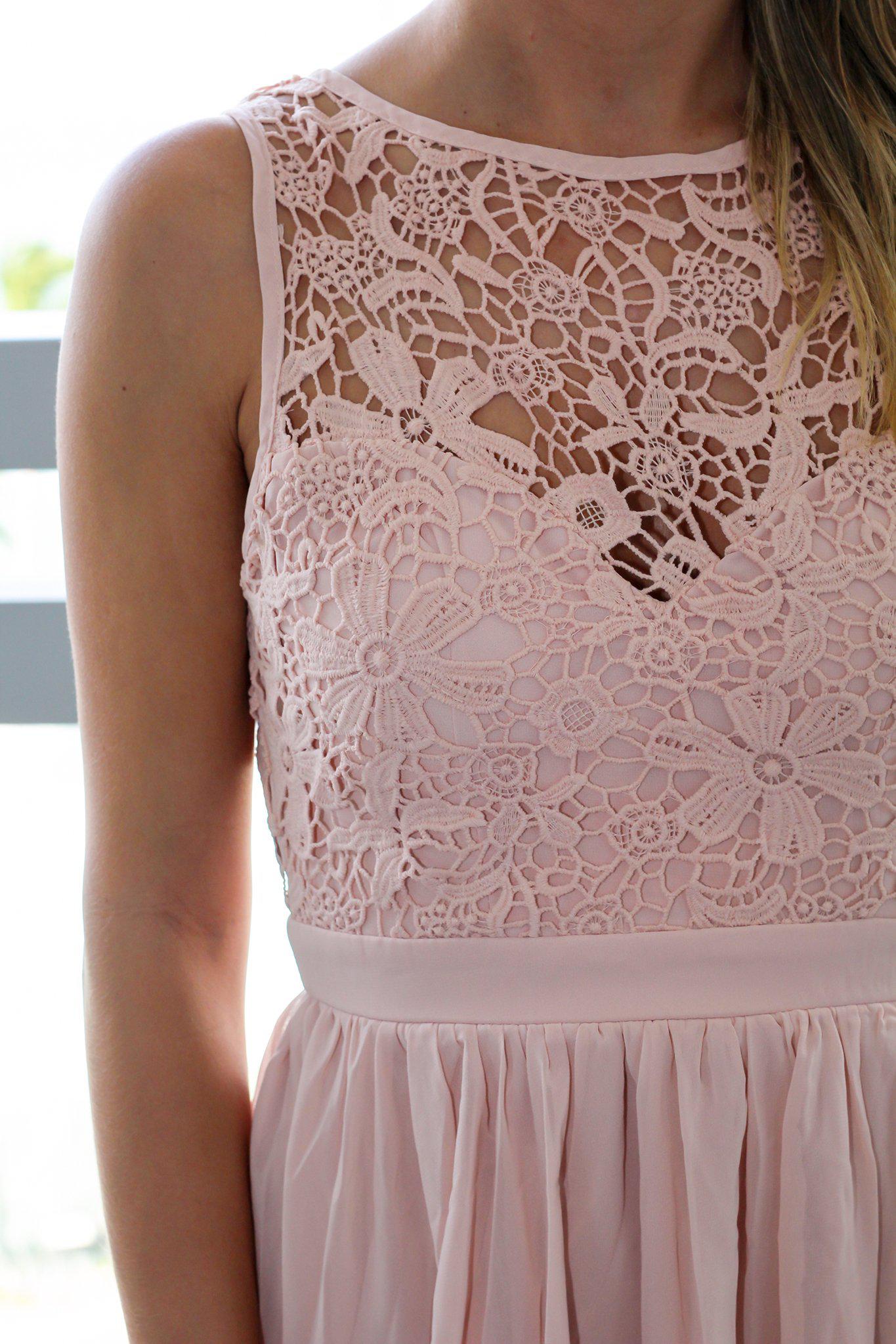 Gorgeous Blush-colored Crochet Short Cocktail Dress with an Open Back Design