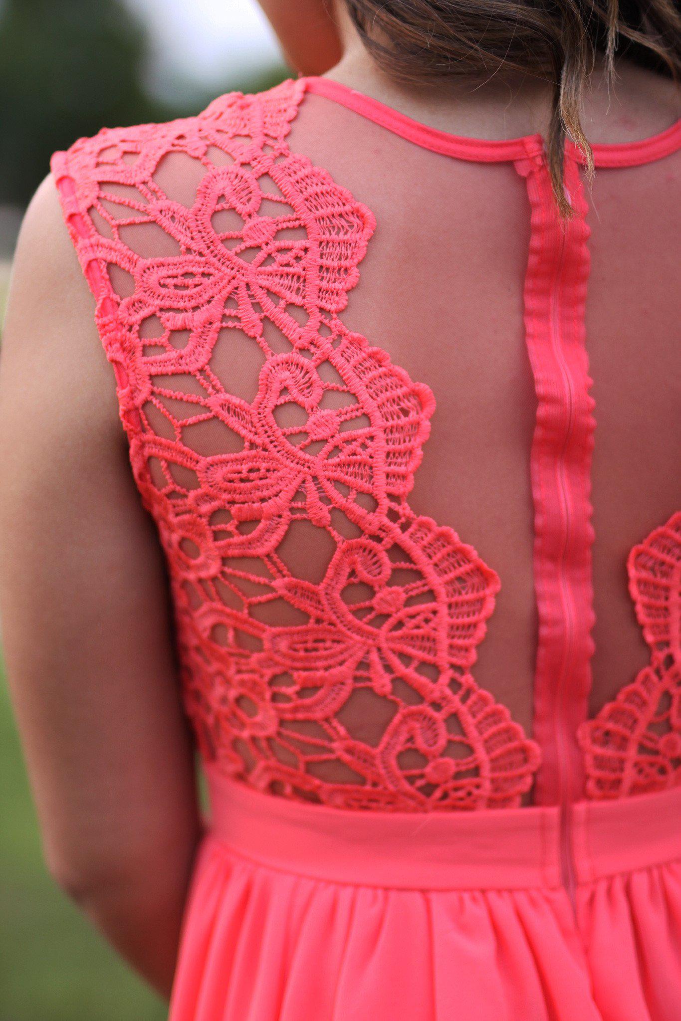 Exquisite Coral-Colored Crochet Design Maxi Dress with Tulle Back for Special Occasions