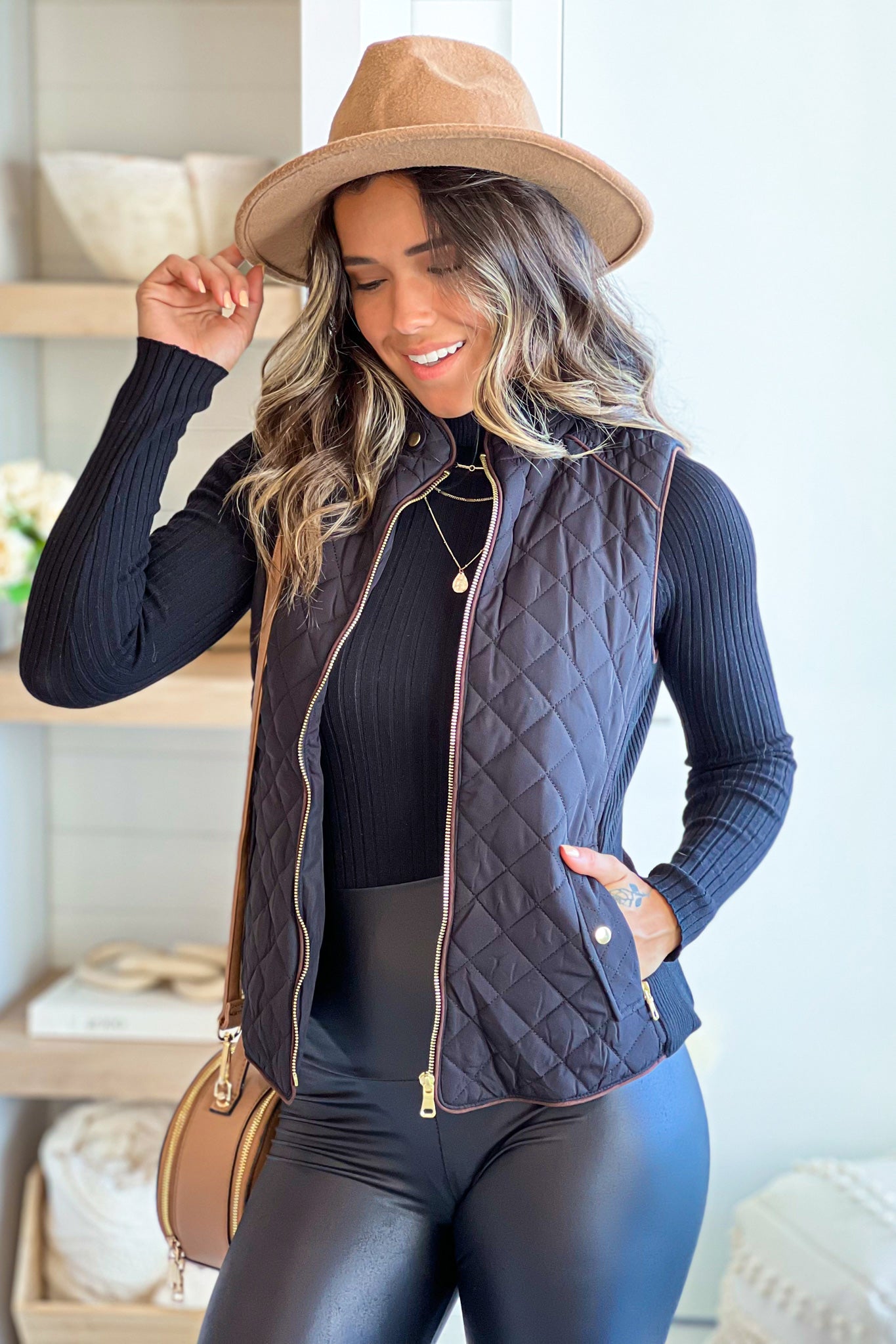 Stylish Black Quilted Women's Casual Vest with Convenient Pockets