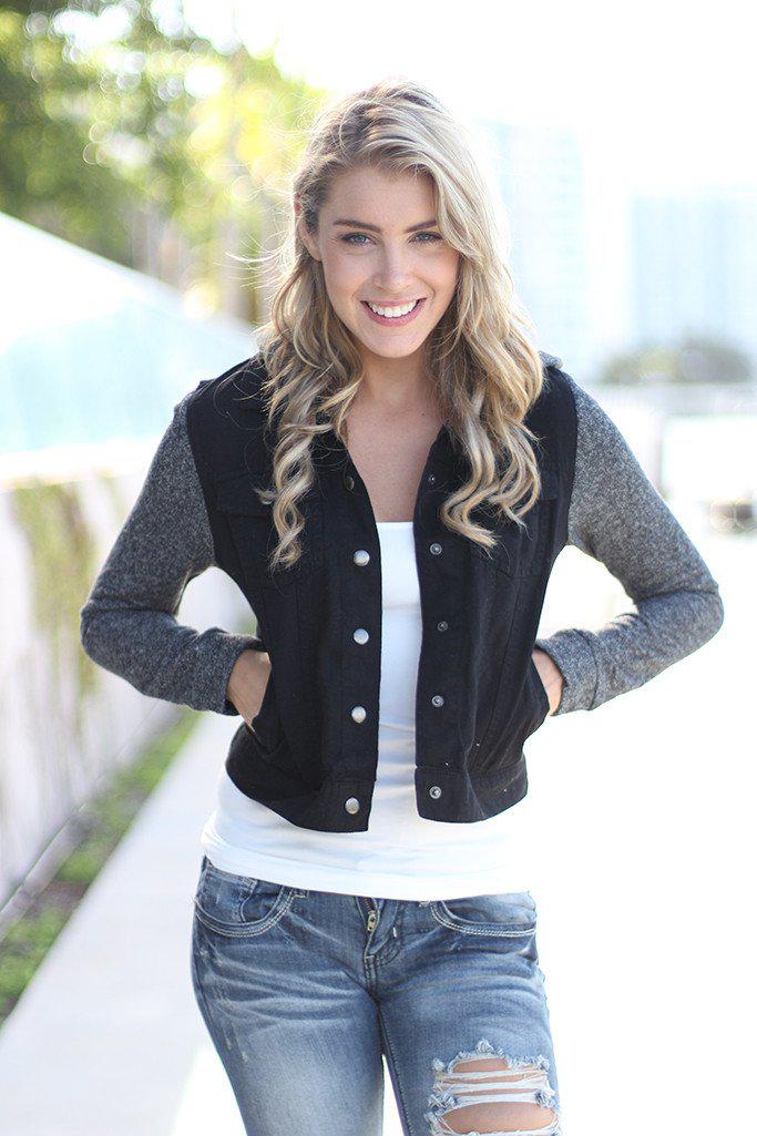 Stylish Black Hooded Crop Top Jacket for Cold Seasons