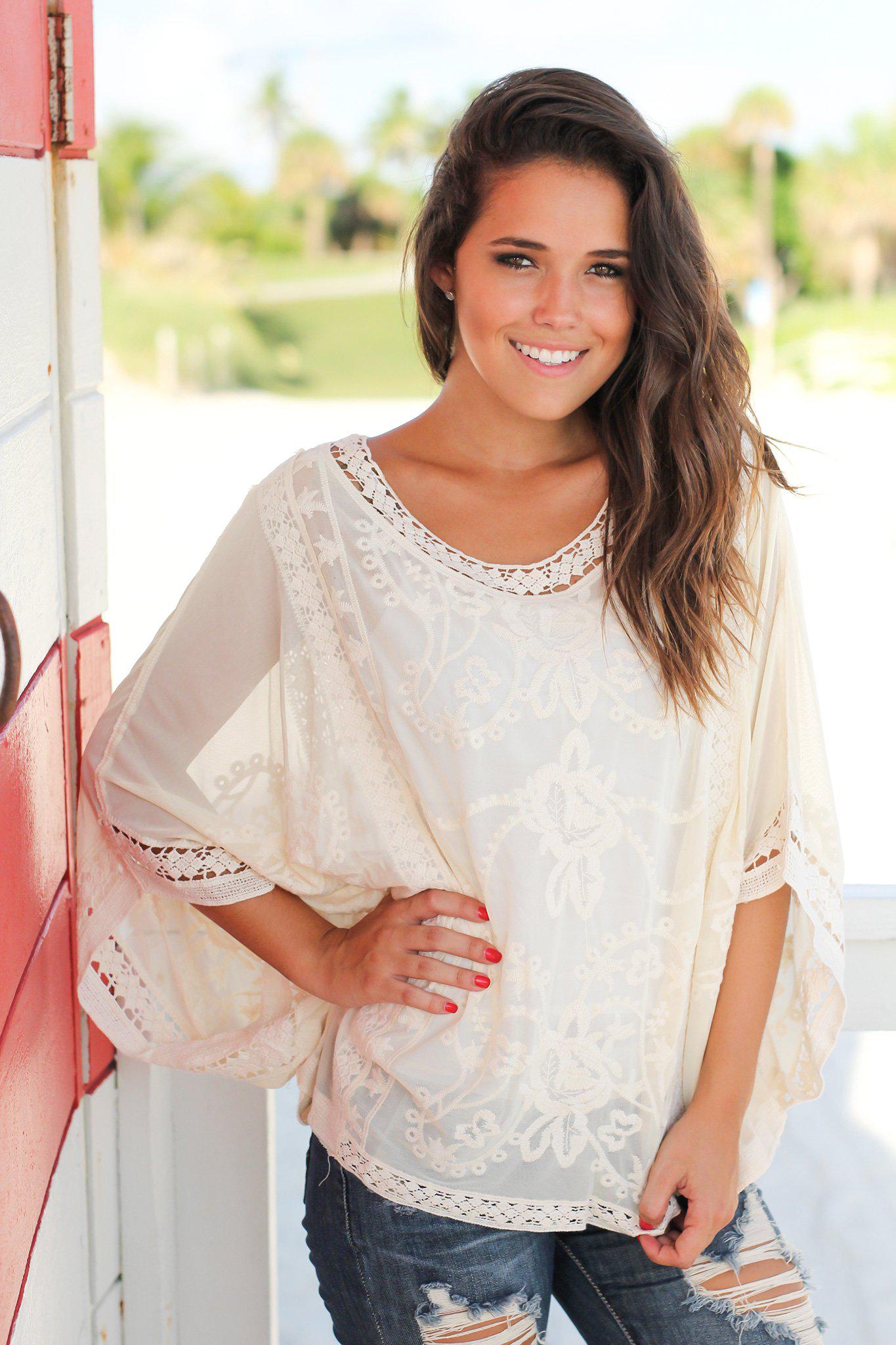 Stylish Cream Embroidered Loose - Fit Poncho for Your Wardrobe